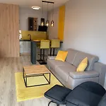 Apartmán Elegance Yellow W Let's Sea Basen&spa *