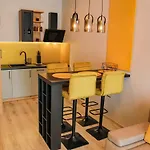 Elegance Yellow W Let's Sea Basen&spa *
