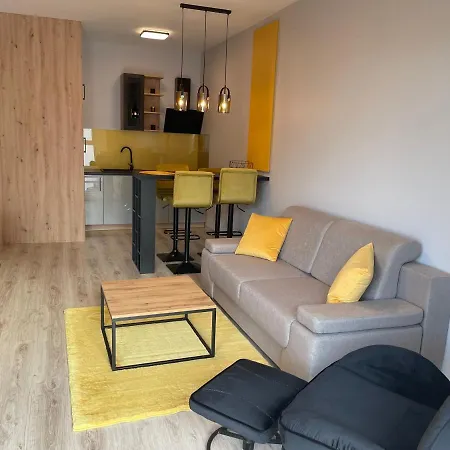 Apartment Elegance Yellow W Let's Sea Basen&spa *