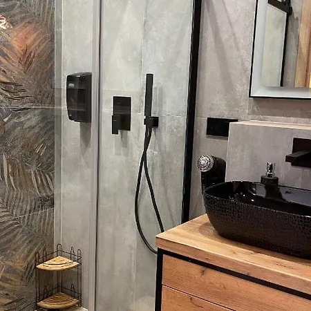 Elegance Yellow W Let's Sea Basen&spa Διαμέρισμα