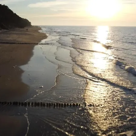 Elegance Yellow W Let's Sea Basen&spa Διαμέρισμα Gąski