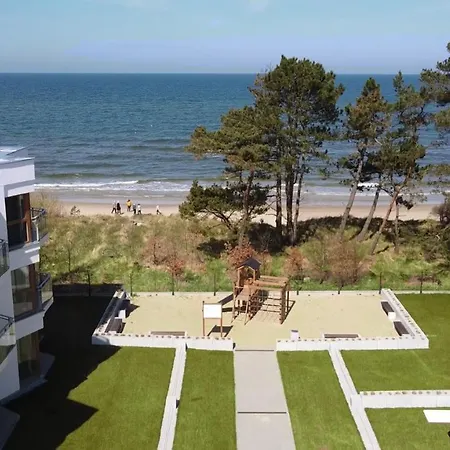 Elegance Yellow W Let's Sea Basen&spa Apartment *