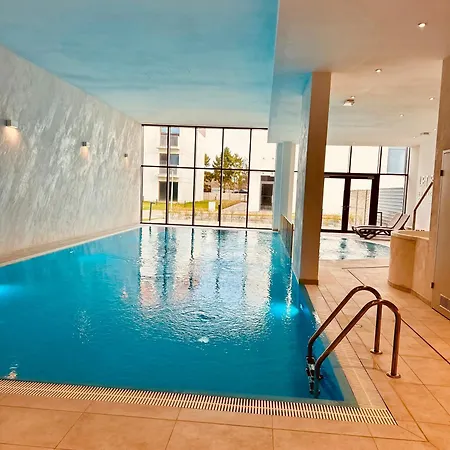 Apartment Elegance Yellow W Let's Sea Basen&spa