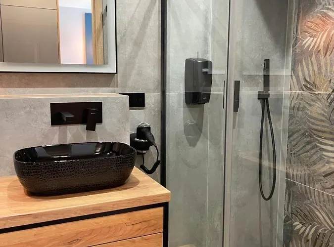 Elegance Yellow W Let's Sea Basen&spa *