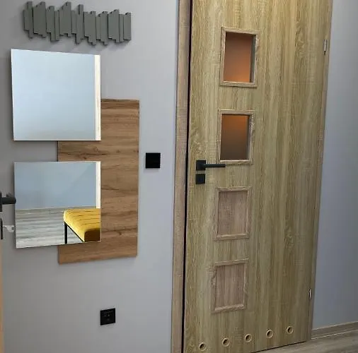 Elegance Yellow W Let's Sea Basen&spa Apartamento Gąski