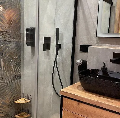 Elegance Yellow W Let's Sea Basen&spa Apartamento